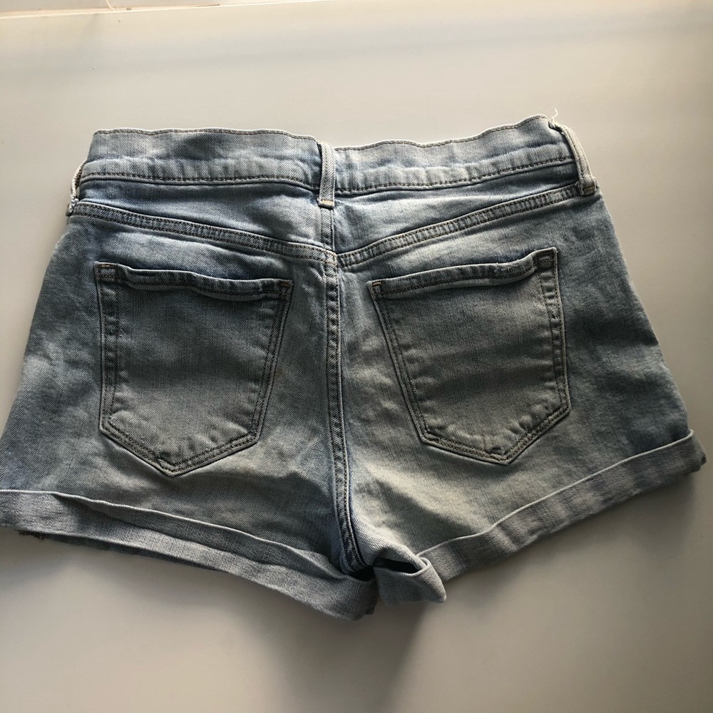 Old Navy Boyfriend Shorts - Picture 4 of 5